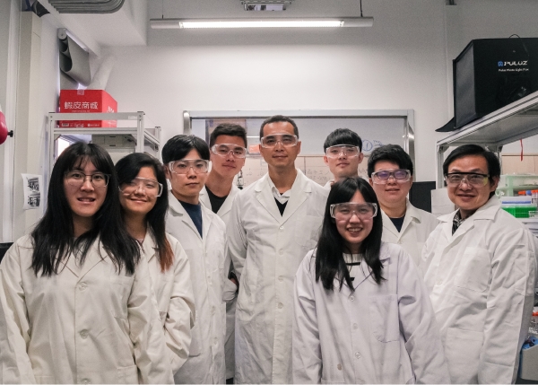 Prof. Hsien-Yeh Chen Rewarded 2021 Taiwan Chemical Industry Forum Outstanding Research Award